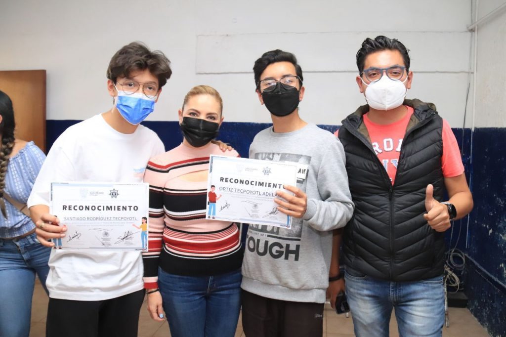 Desde San Pedro Cholula: Paola Angon clausura curso de manejo para jóvenes