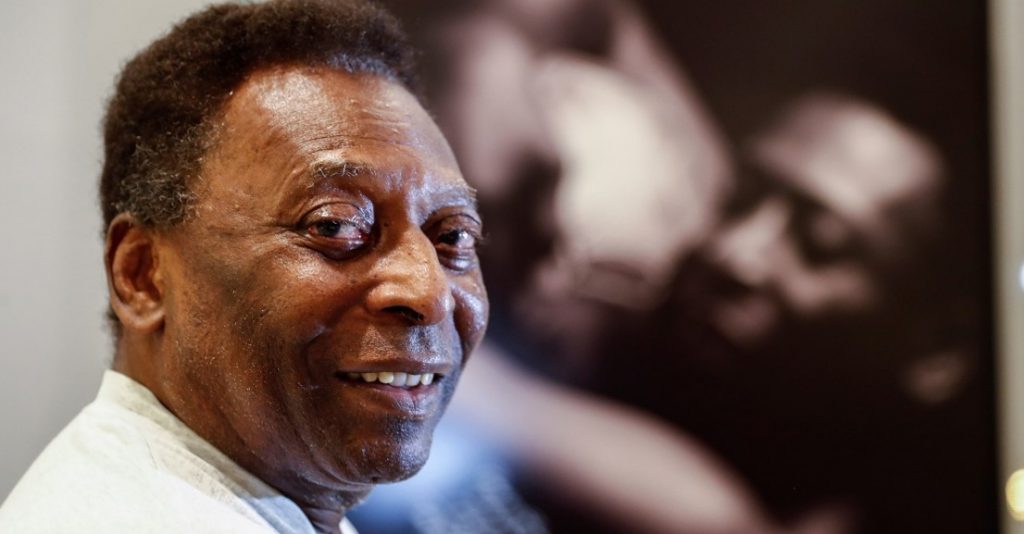 Pelé vuelve al hospital para retomar tratamiento de un tumor