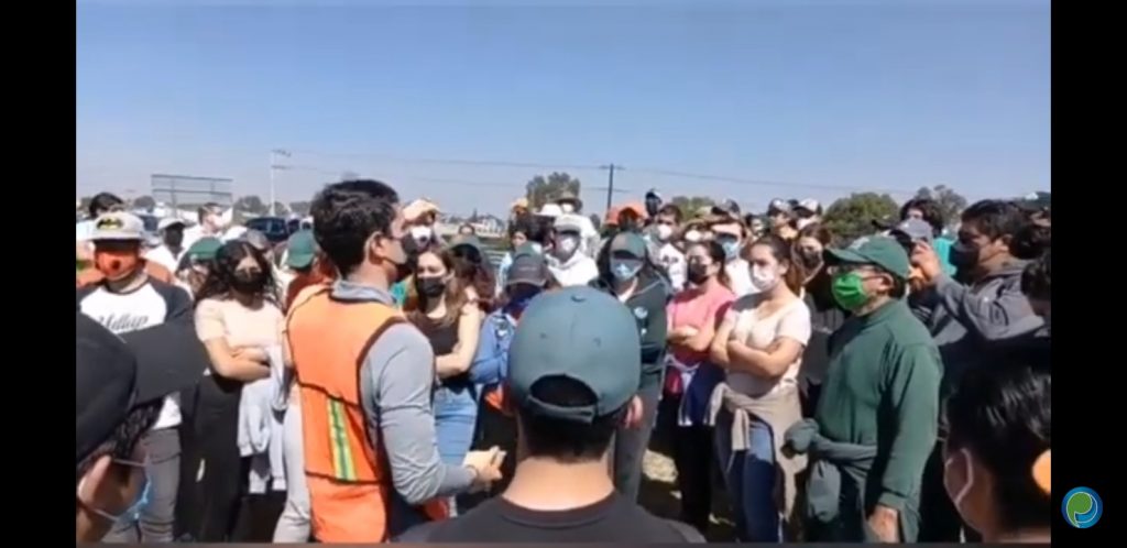 Video desde Puebla: Por 2do día seguido, alumnos de la UDLAP cerrarían un carril de la Recta a Cholula