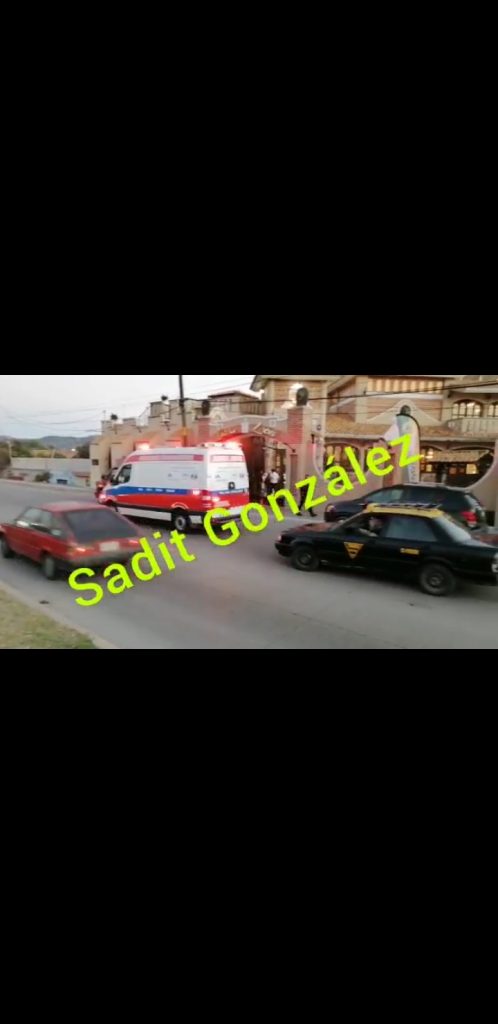 Video desde Puebla: Mujer pierde la vida al salir de un restaurante en Chachapa