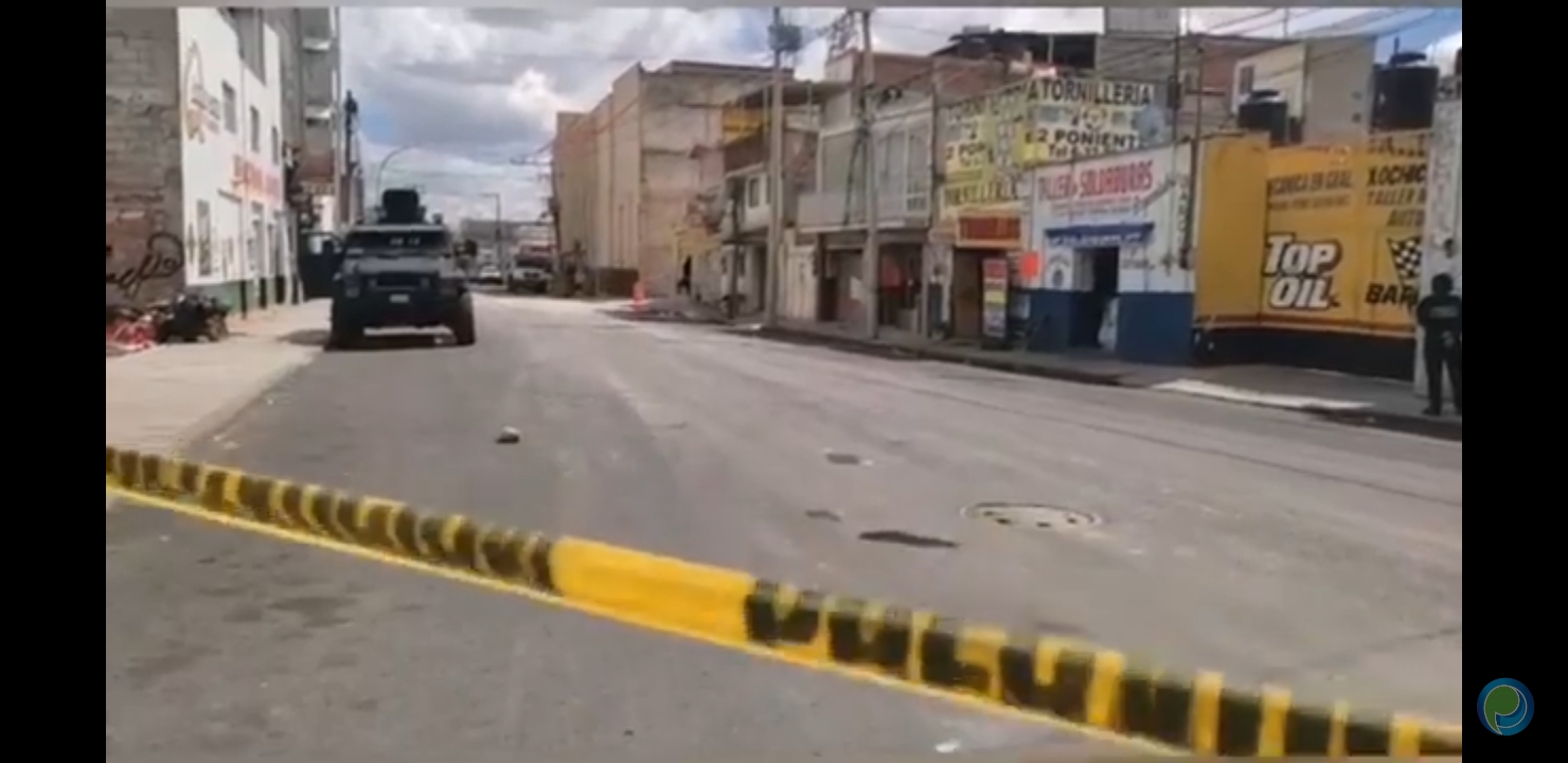 Video desde Puebla: Avanza recolección de escombros por la explosión en la Diagonal Defensores