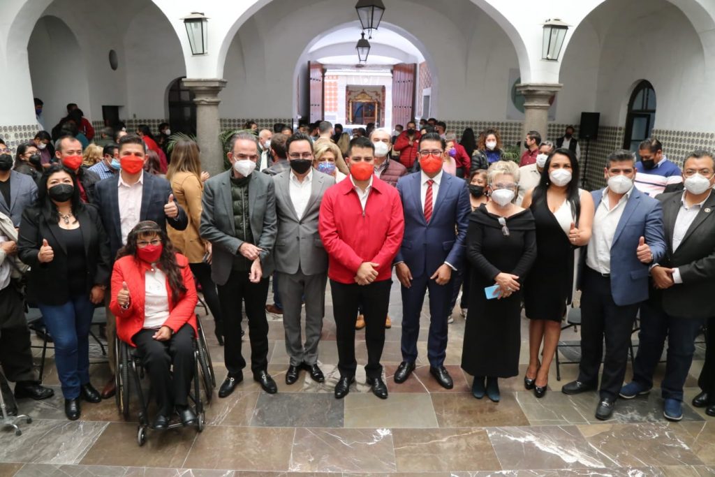 EL PRI tiene perfiles para la gubernatura del Estado de Puebla: Néstor Camarillo