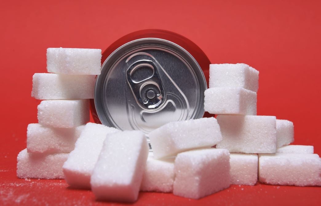 #Estudio | Bebidas azucaradas alteran composición corporal de jóvenes