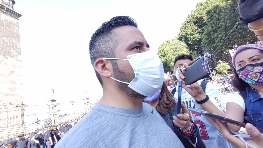 Video desde Puebla: Se buscarán acercamientos con el gobernador Barbosa y diputados locales para abordar el asunto de la concesión en pendones y transporte, precisó Adán Domínguez