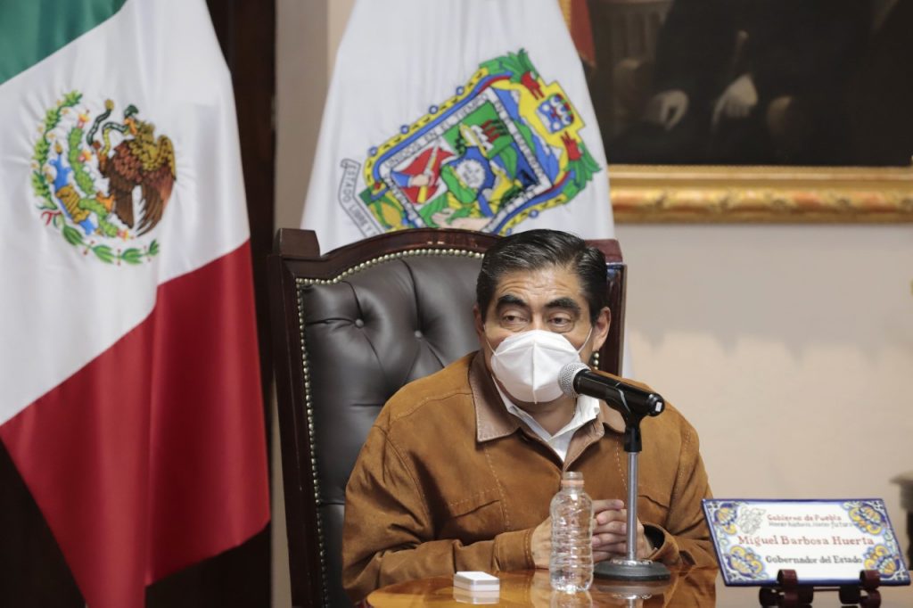A 2 años de pandemia, en Puebla se ha garantizado el derecho a la salud, destacó Miguel Barbosa