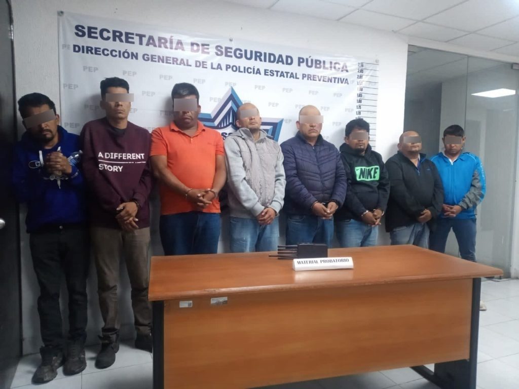 Detiene policía estatal a ocho presuntos asaltantes a transporte de carga