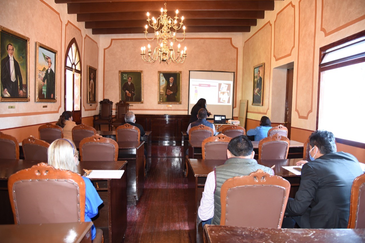 Imparten pláticas de prevención de acoso y hostigamiento sexual en Ayuntamiento de Tlaxcala