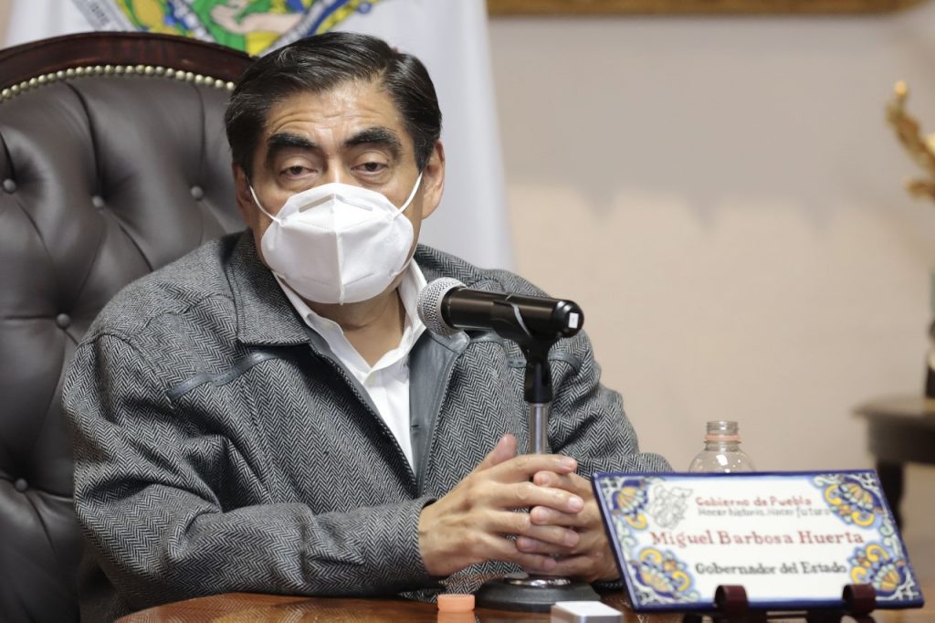 Informar cómo recibieron los ayuntamientos y denunciar si es necesario, pidió el gobernador Barbosa a presidentes municipales