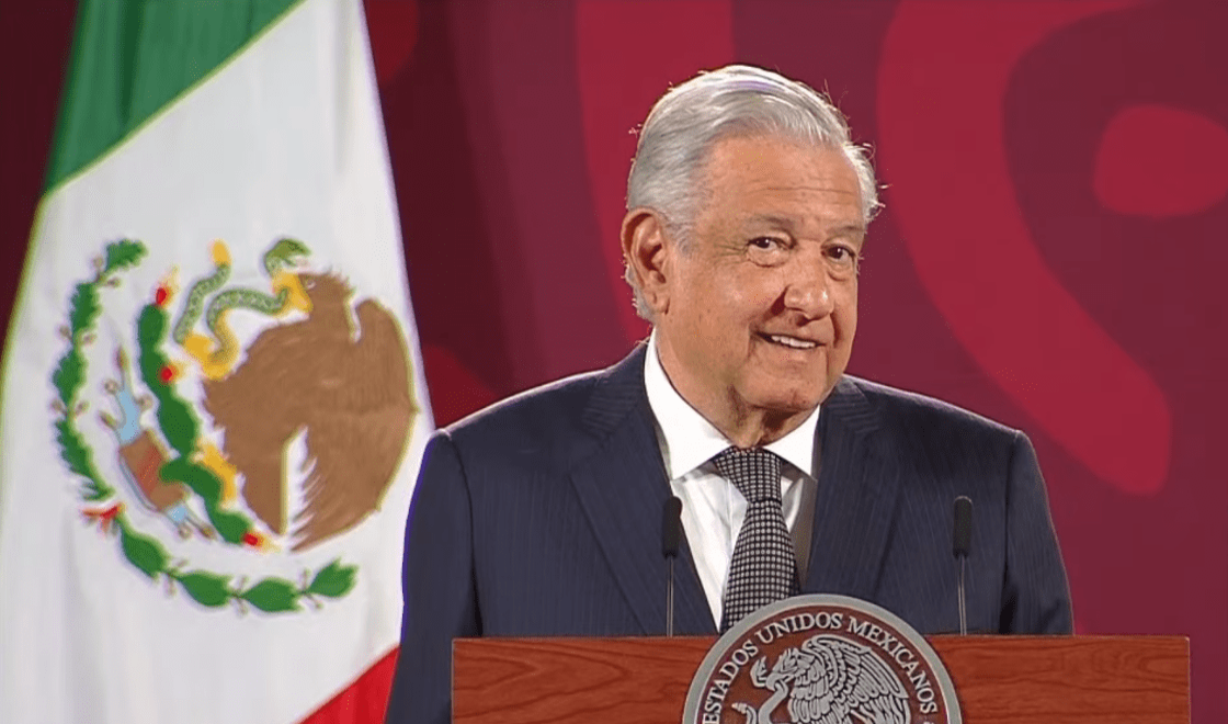 Un dictador condecorado en México