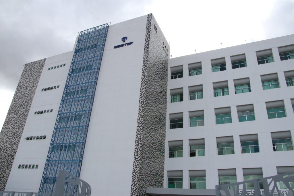 Recuerda ISSSTEP calendario del Programa de Planificación Familiar para hombres