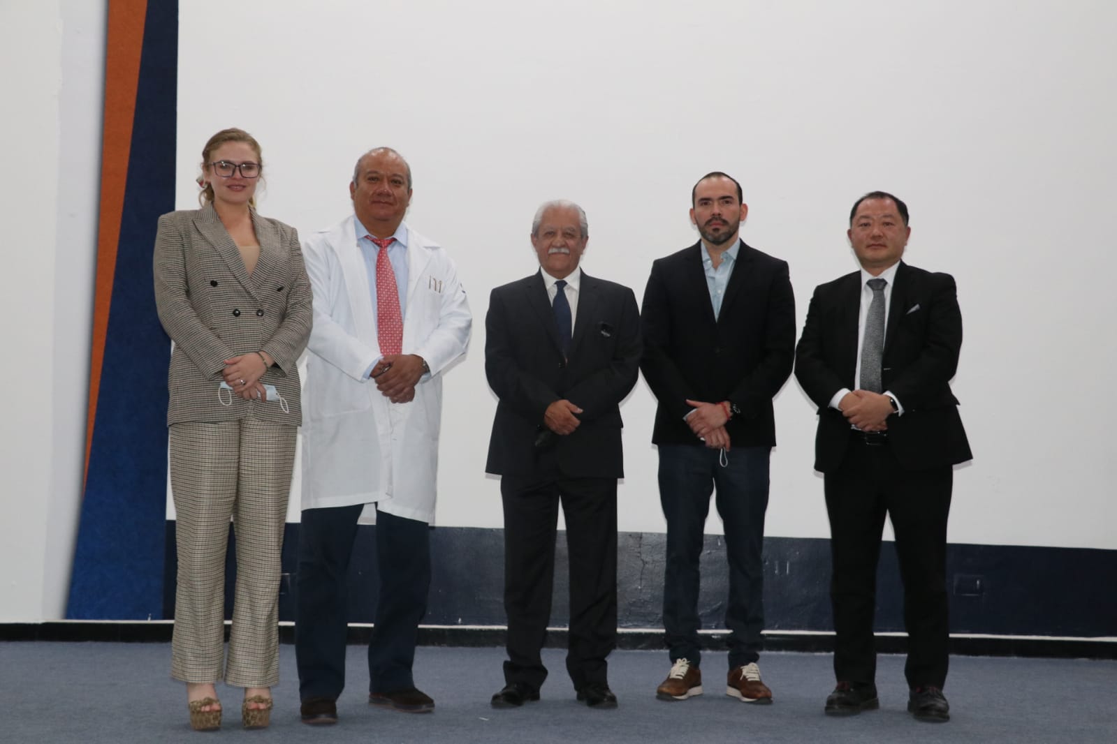 Realizan ISSSTEP y Asociación de Exbecarios Nikkei de México simposio sobre células madre