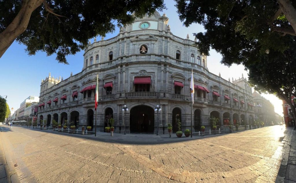 Ayuntamiento de Puebla dará descuentos al transporte público y mercantil en el pago de multas