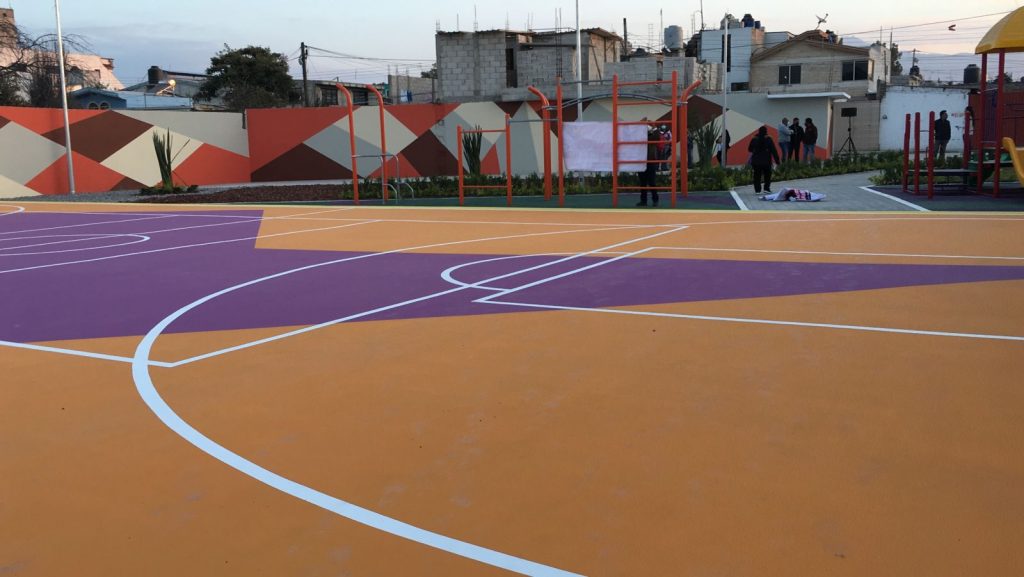 Ayuntamiento entrega obras en la comunidad Viveros del Valle