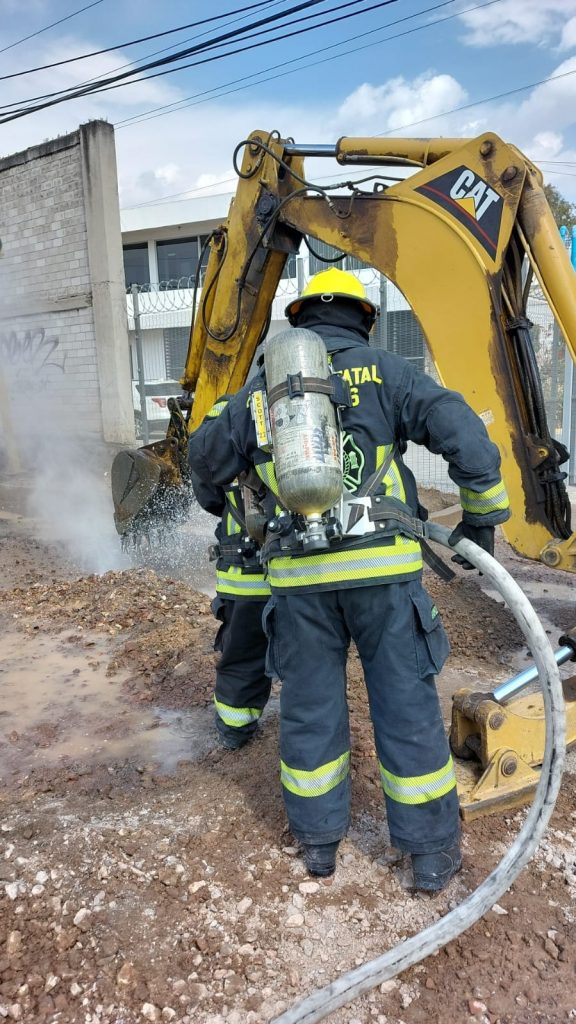 Video desde Puebla: Evacuan zona de La Resurrección por fuga de gas