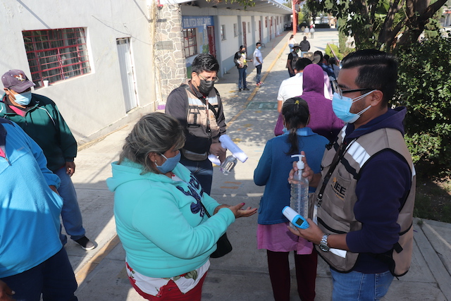 Realiza IEE Consulta en la  Junta Auxiliar de Santa María Zacatepec