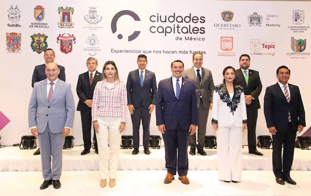 El Presidente Municipal de Puebla asistió a la firma de creación de la Asociación de Ciudades Capitales de México (ACCM).