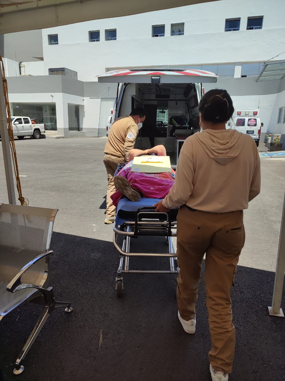 PC de Xiutetelco traslada paciente grave a oncología de Puebla Capital
