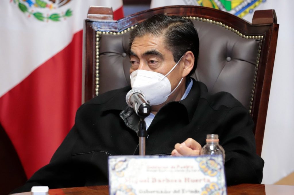 Video desde Puebla: Gobernador Barbosa pidió al presidente Eduardo Rivera explicar la concesión de paraderos