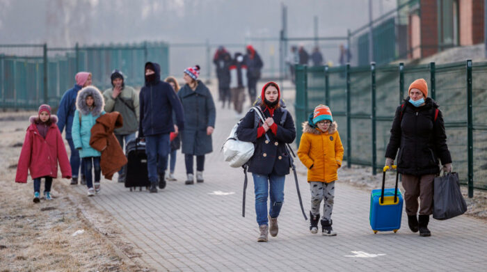 La ofensiva de Rusia en Ucrania provoca más de medio millón de refugiados