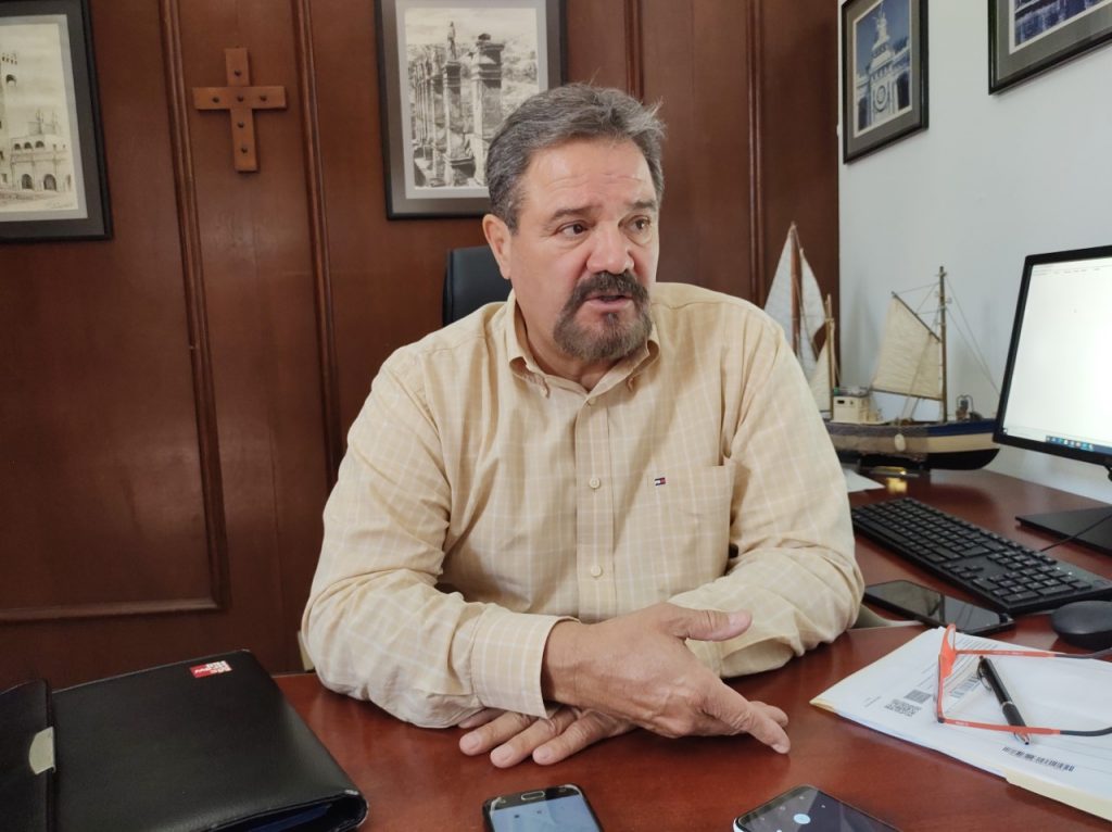 Mandar a los ambulantes a las juntas auxiliares, plantea el regidor Miguel Mantilla