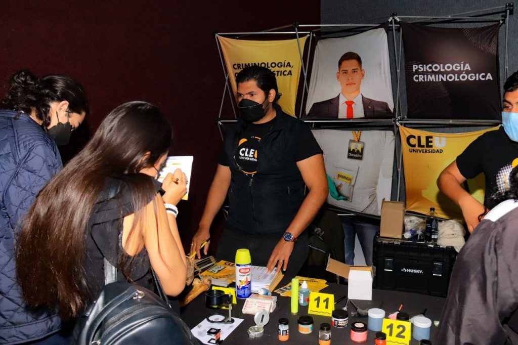 Paola Angon inaugura Expo Universidades 2022