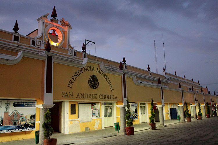 Ayuntamiento de San Andrés Cholula confirma la muerte de una persona en la lateral de la recta