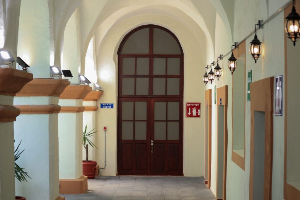 Gobernador Barbosa inaugura obras de infraestructura carretera, de Salud y deportiva en la sierra Negra por más de 300 mdp