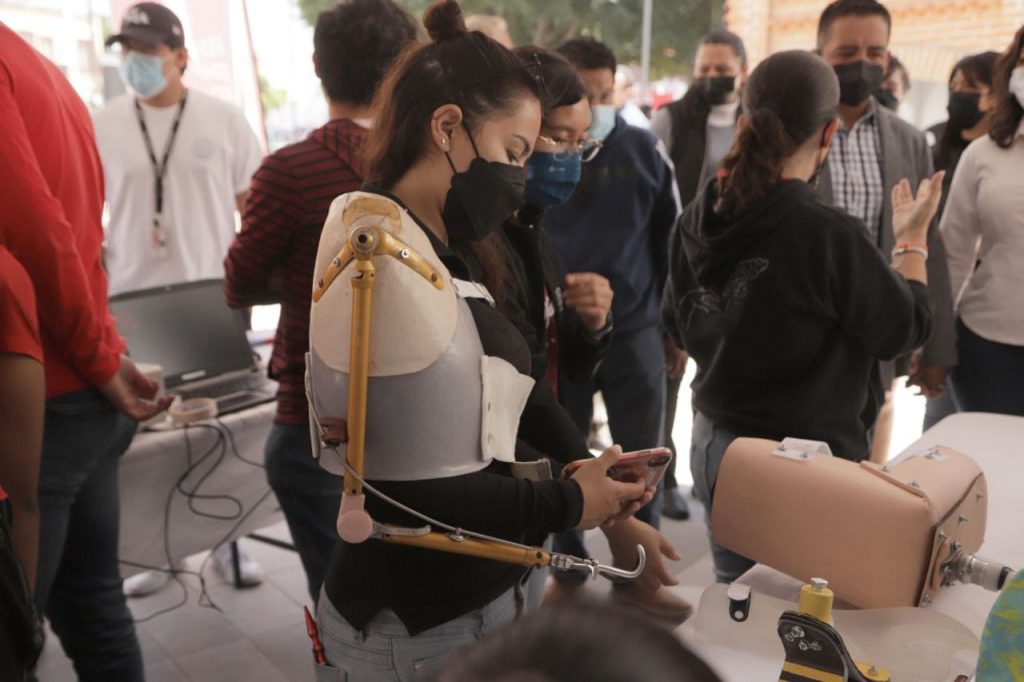 Inauguran feria de ciencias en San Andrés Cholula