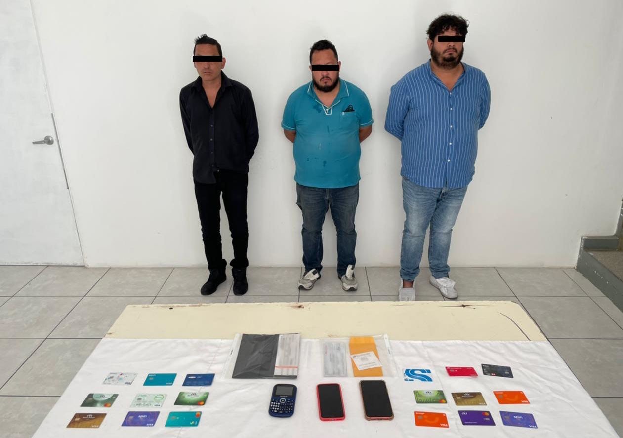 Detiene policía de San Andrés Cholula a banda probablemente dedicada a falsificar cheques
