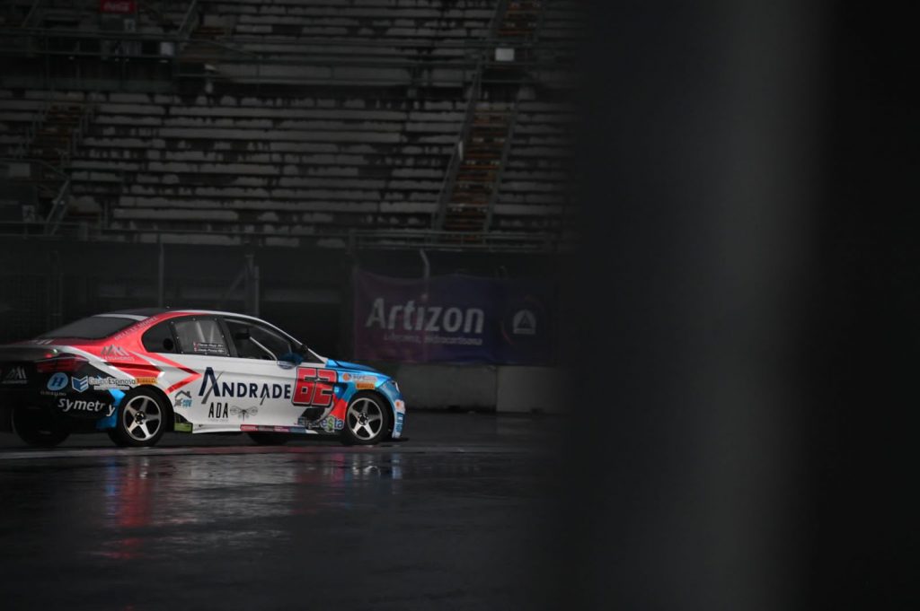 Alessandros Racing gana el reto nocturno en la Copa TC2000