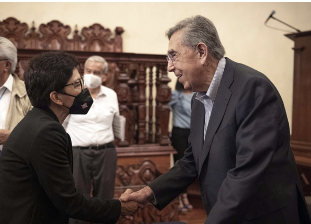 Presenta Cuauhtémoc Cárdenas su libro Por una democracia progresista en la Fenali 2022