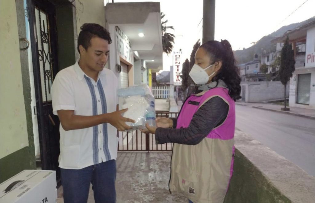 INE Puebla inicia entrega paquetes electorales a presidencias de Casillas para revocación de mandato