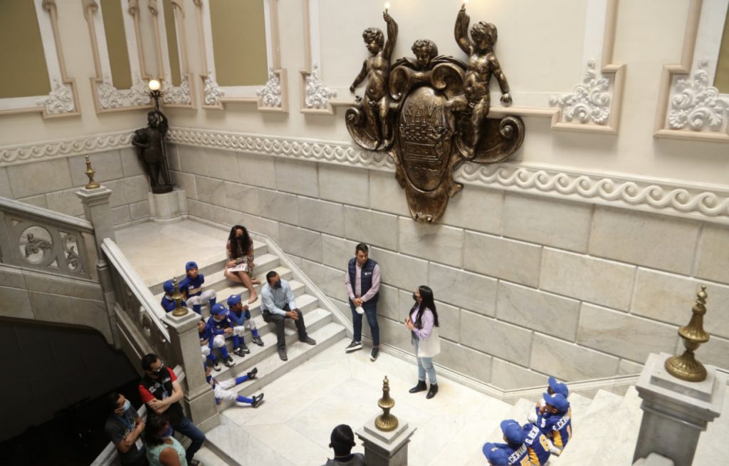 Palacio Municipal recibe a promesas deportivas de Puebla