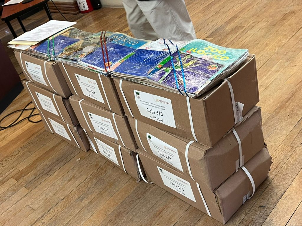 Histórica donación de 50 mil libros a las bibliotecas del estado