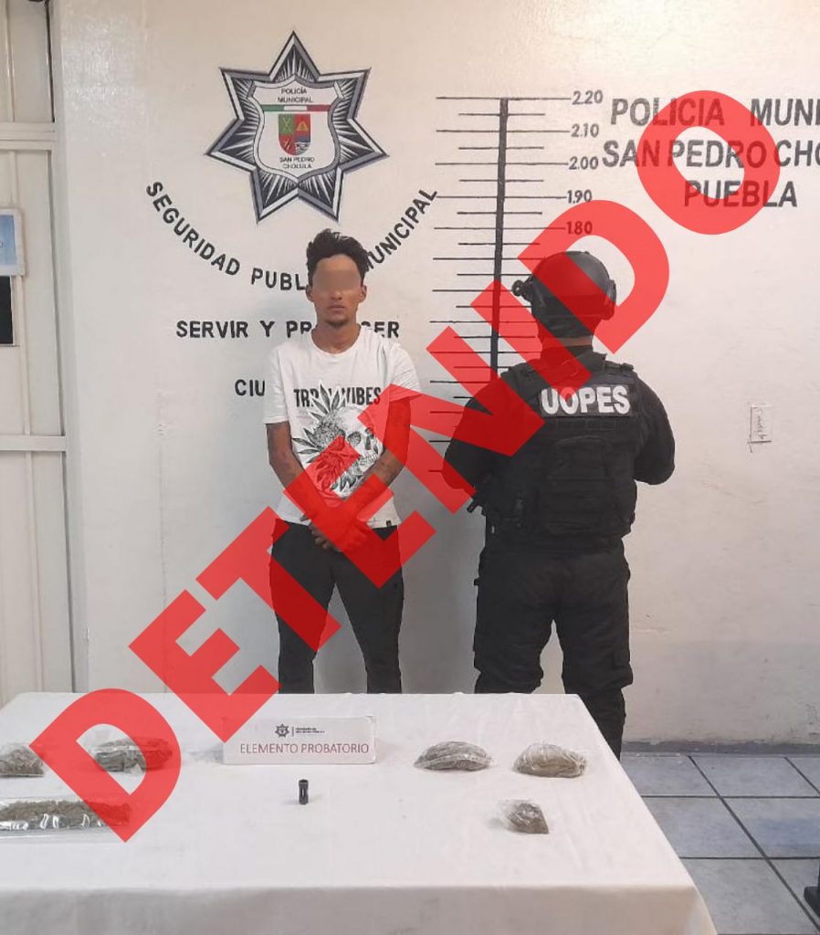 Policías de San Pedro detienen a presunto narcomenudista
