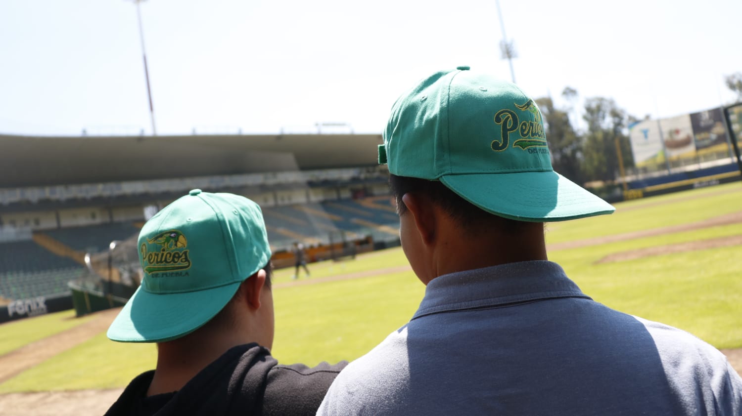 Jugadores de Pericos Puebla convivieron con niños del DIF municipal