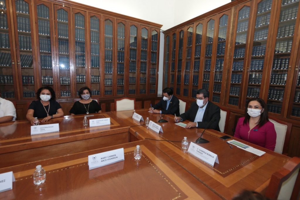 Firma Voluntariado del Congreso del Estado convenio con Teletón  