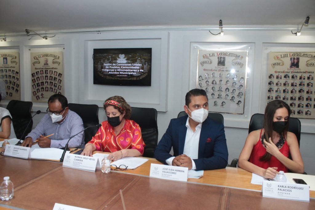 Aprueba en comisiones de la LXI Legislatura exhorto para realizar programas para la prevención de violencia de género traducido en lenguas originarias  