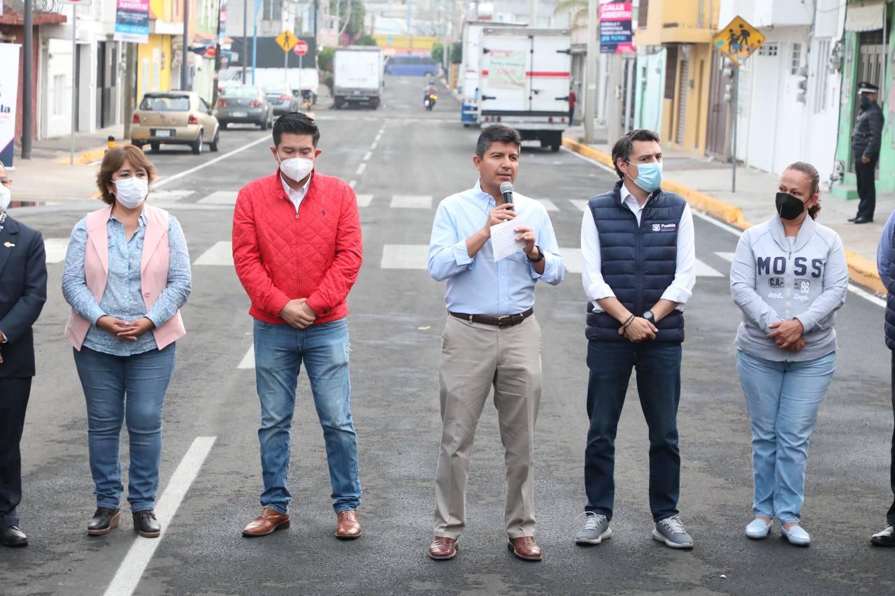 Ayuntamiento de Puebla entrega la calle 55 sur