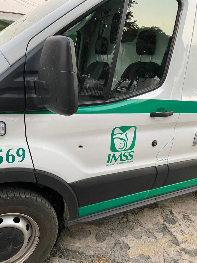 Sujetos balean ambulancia en IMSS Atencingo