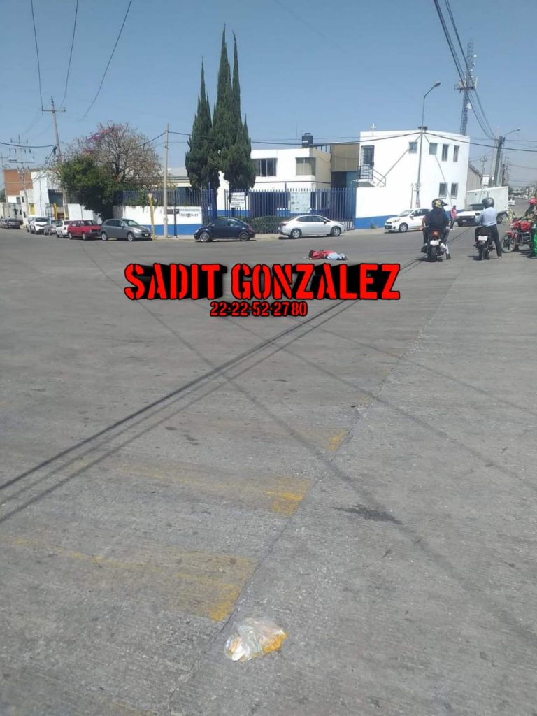 Muere hombre atropellado por un trailero en Parque 2000