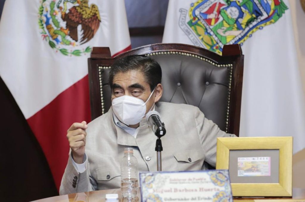 Gobernador de Puebla reconoce enfado con Mario Delgado por selección de candidatos en la elección pasada