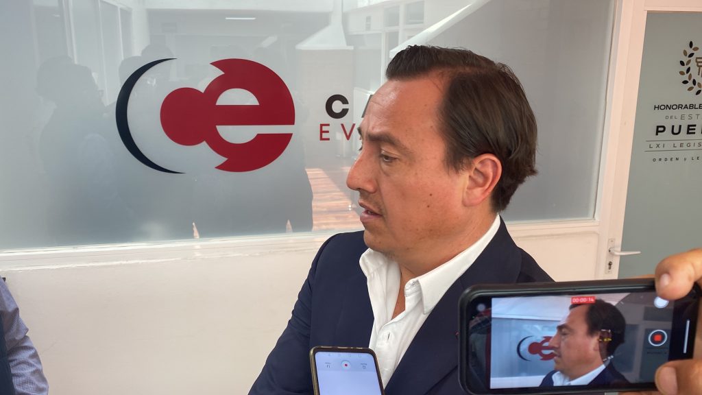 Niega Ignacio Mier Bañuelos que su papá busque la gubernatura del estado o que utilice la reforma eléctrica con ese fin