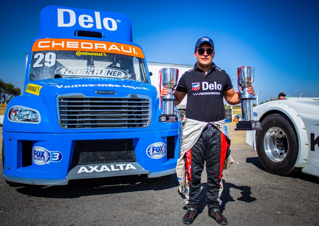 Jorge de la Parra, debutó con Top-5 en los Tractocamiones Freightliner