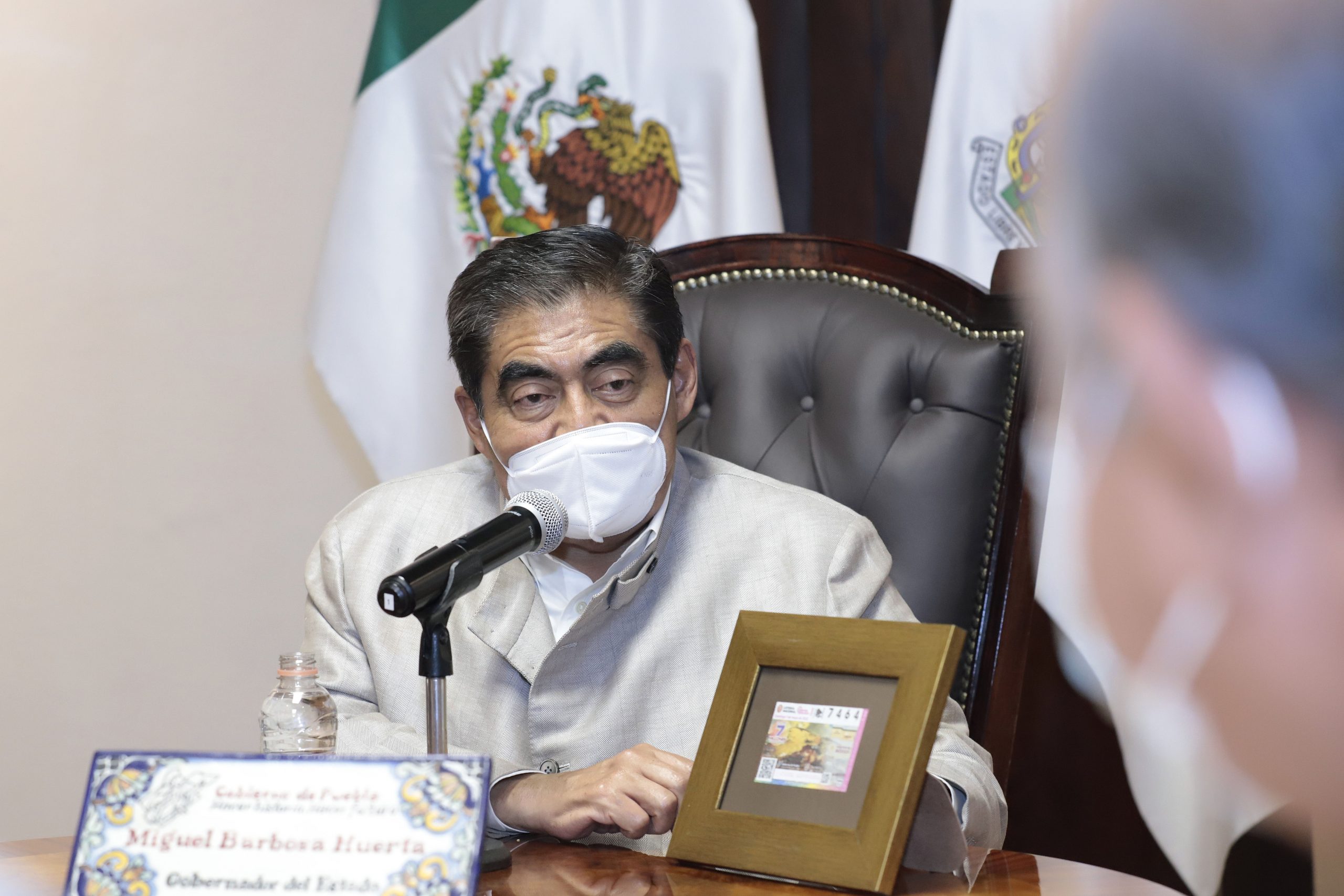 Presenta Gobierno de Puebla billete de Lotería Nacional conmemorativo al 5 de Mayo