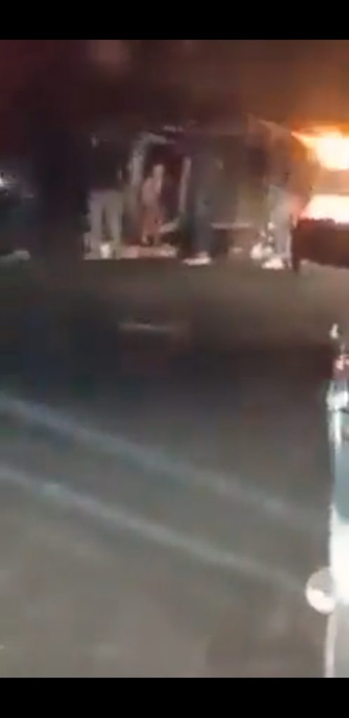 Video desde Puebla: Tres hombres y una mujer, detenidos por los asesinatos del ex director de seguridad de Acatlán y su esposa