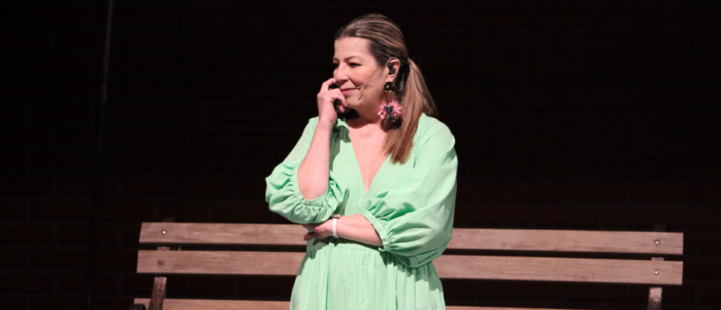 Margarita “La Diosa de la cumbia” provoca un mar de emociones en su debut como actriz de teatro