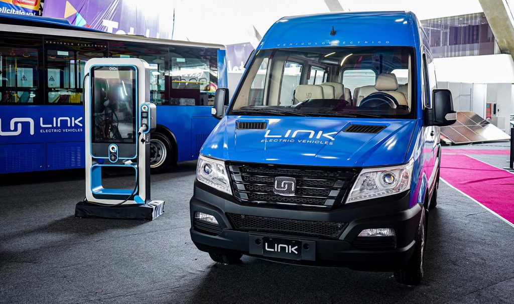 La marca de autobuses, microbuses y furgonetas eléctricas LINK EV estará presente en la Feria de Puebla del 28 de abril al 15 de mayo