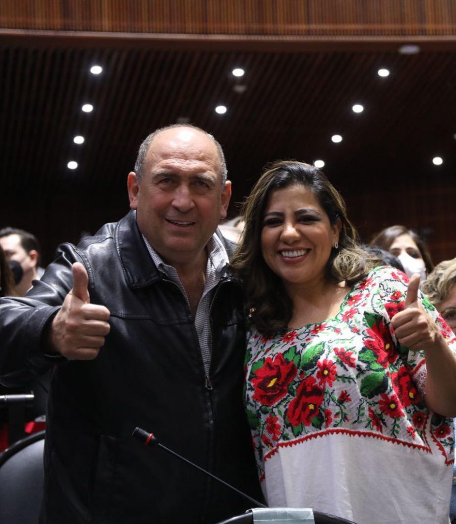 Presentan iniciativa “Ley Antibarras” para acabar con la violencia en los estadios