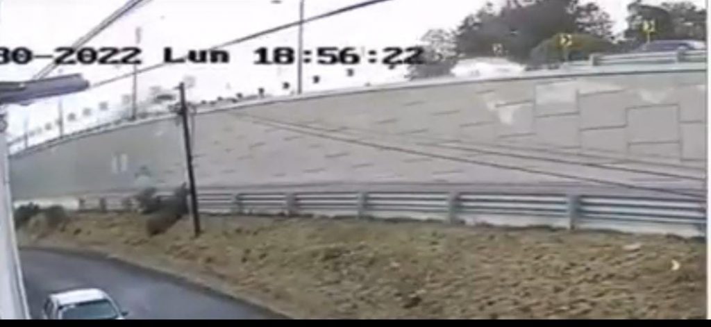 Cerca de 20 vehículos con daños y un deceso dejó ayer una carambola en Puebla